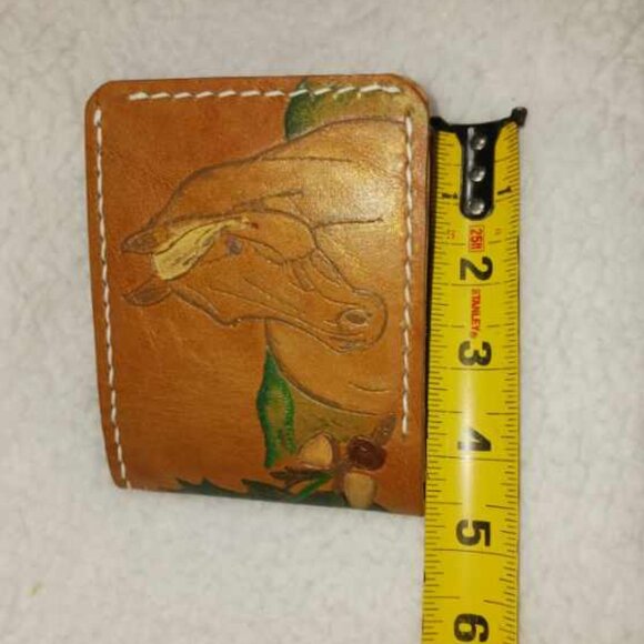 Handcrafted, carved horse and green oak leaves, leather wallet. - Picture 7 of 9